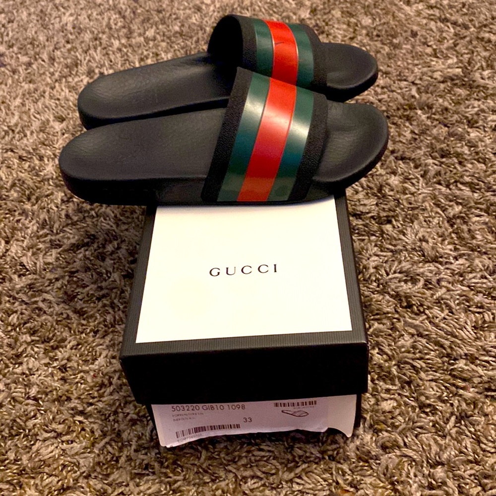 Kids Gucci slides